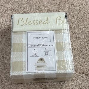 Nwt Premiere Beige Checkered Microfiber Sheet Set Queen